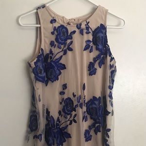 Beige by eci Cream/blue fun floral dress, size M